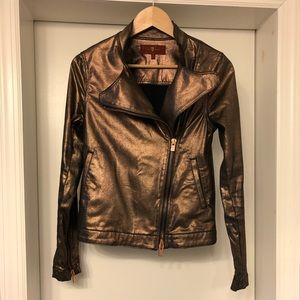 Motor jacket